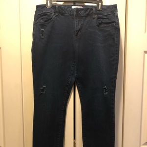 Cabi skinny jeans dark wash with distressing